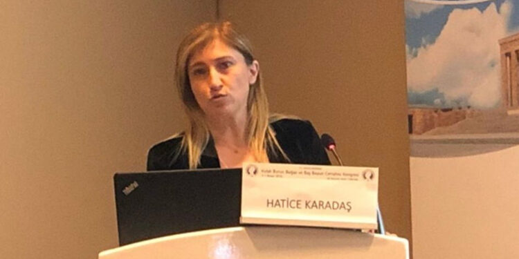 Sigara dumanına maruz kalan çocukların geniz eti büyüyor