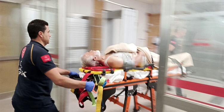 Karaman'da tartıştığı kız arkadaşının babasını ve ağabeyini vurdu