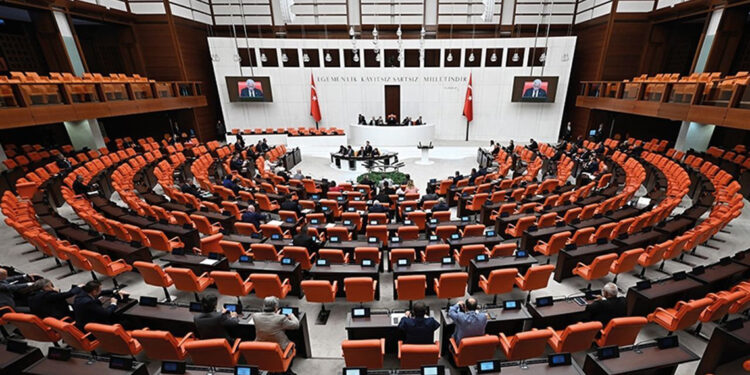 TBMM’de komisyon üyeliklerine seçim kararı Resmi Gazete’de