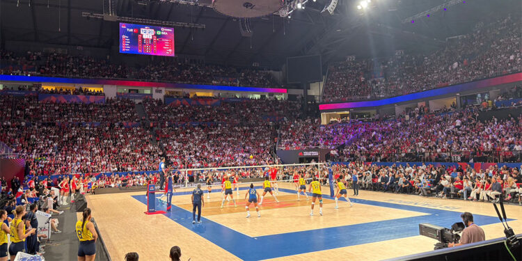 A Milli Kadın Voleybol Takımı Brezilya'ya mağlup oldu