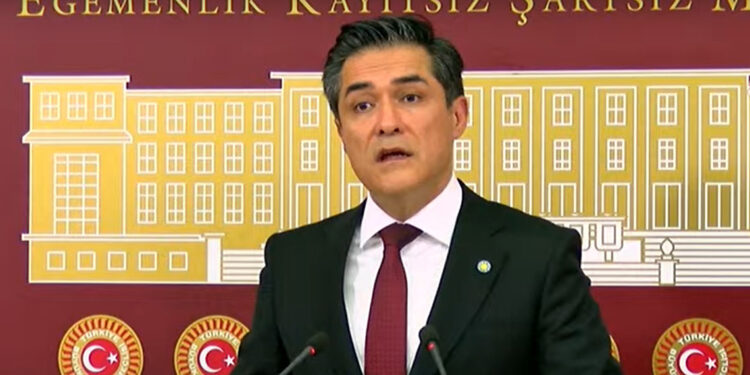 Tekin Bingöl'ün tarafsızlığına gölge düşmüştür