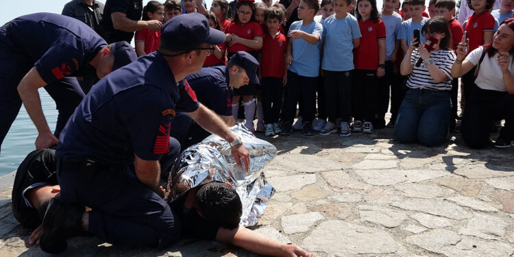 Trabzon'da boğulmalara karşı farkındalık tatbikatı