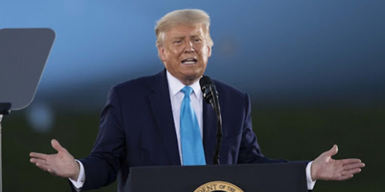 Trump'tan süpersonik uçuş ve dron kararnamesi