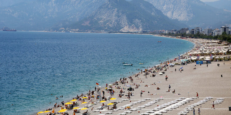 Turizmde iki bayram; oteller yüzde 100 dolu