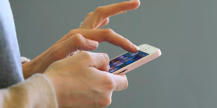 Türkiye, 24 saatin 7 saat 13 dakikasını internette geçiriyor