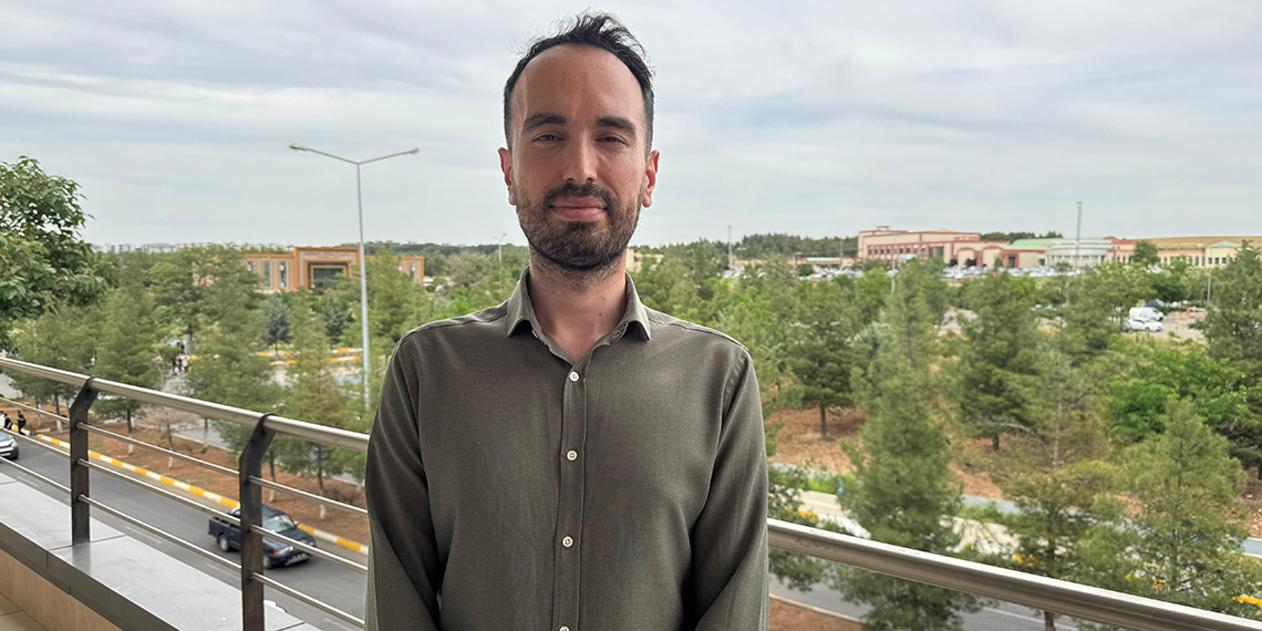 Türkiye, 24 saatin 7 saat 13 dakikasını internette geçiriyor