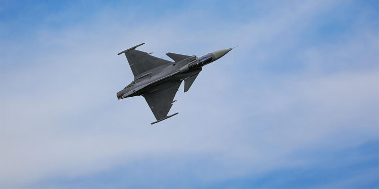 Ukrayna Rusya'nın hava üslerine saldırdı; 40'tan fazla uçak vuruldu