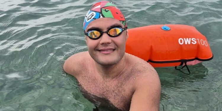 Ultra maraton yüzücüsü Tuna, Manş Denizi'ni geçmek için yola çıkıyor