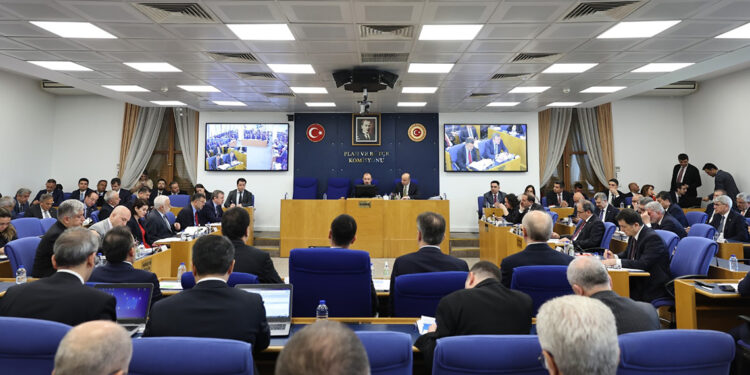 Vergi düzenlemelerini içeren kanun teklifi, Plan ve Bütçe Komisyonu'nda