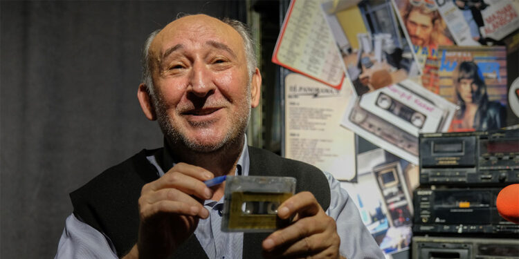 Radyo yayıncılığını yeni nesle anlatmak için müze kurdu