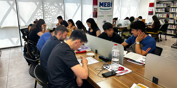 YKS adaylarına uyarı: Kaygıyı bastırmak yerine yönetin