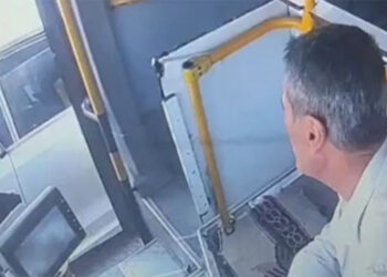 'Yol verme' tartışmasında otobüs şoförünü tabancayla vurdu