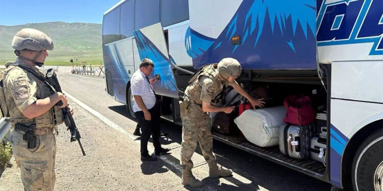 446 düzensiz göçmen yakalandı