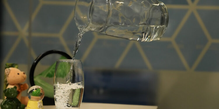 Yaz aylarında su yerine başka sıvılar tercih edilmemeli