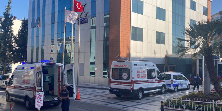 Zabıta memuru intihar girişiminde bulundu, belediye başkanı da yaralandı