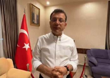 Büyük bir kumpasın mağduruyum ama milyonlarca insanın kalbindeyim