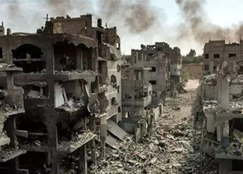 İsrail ordusu Gazze'nin batısındaki kampı bombaladı; 7 ölü