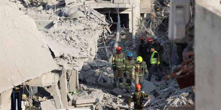 İran'ın İsrail'e saldırısında 3 kişi öldü, 172 kişi yaralandı