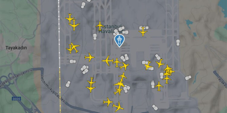 Katar Havayolları uçakları İstanbul ve Ankara'ya yönlendirildi