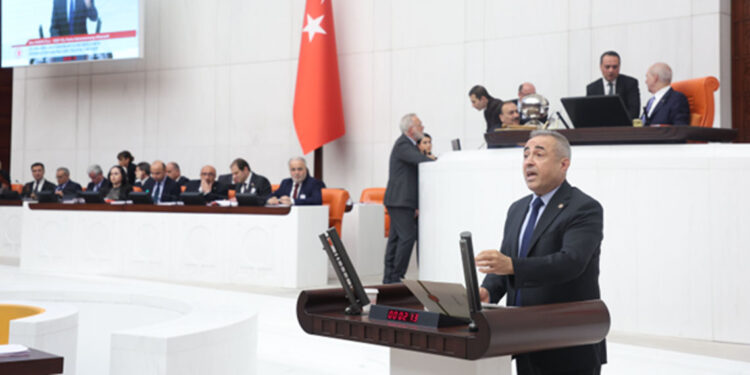 Maraşlı esnaf zorda, yerinde dönüşüm süresi yetersiz!