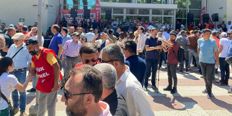 Buca'da belediye işçilerinin grevi sona erdi