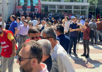 İzmir'de işçilerin grevi 7'nci gününde
