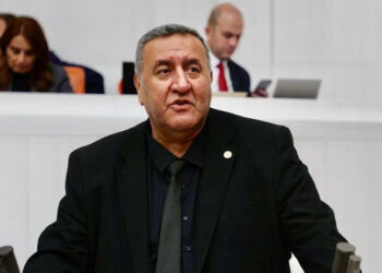 Ya geleceğin katilleri ya geleceğin kurtarıcıları olacağız