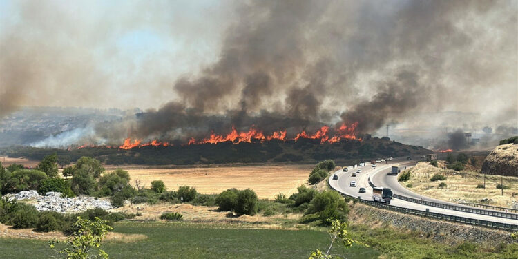 Ülkede son 2 günde toplam 150 yangın meydana gelmiştir