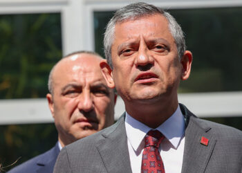 Hakan'ın vekili niye AK Partili olsun?