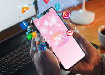 Tarihten bugüne: Bir Scroll'un Anatomisi