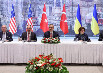 Ukrayna ve Rusya heyetleri 3. kez İstanbul'da bir araya gelecek