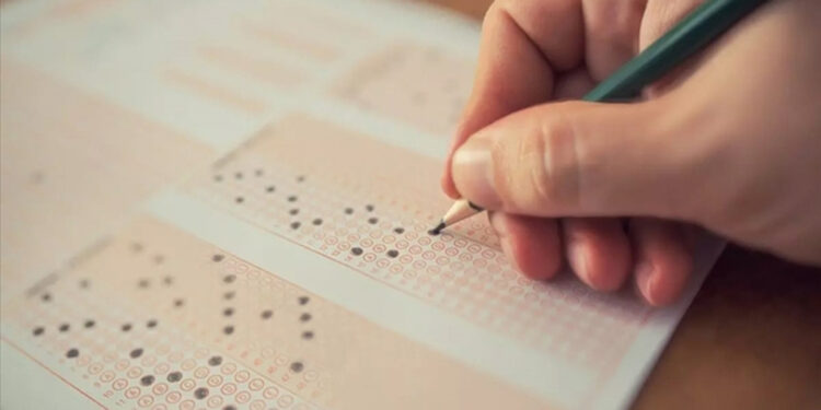 LGS'ye girecek öğrenciler için başarıya giden yol, aile desteğinden geçiyor