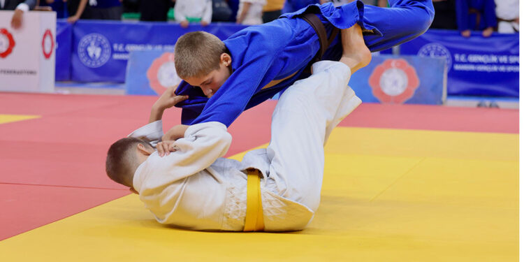 15 Temmuz Spor Toto Türkiye Minikler Judo Şampiyonası Mardin’de başladı