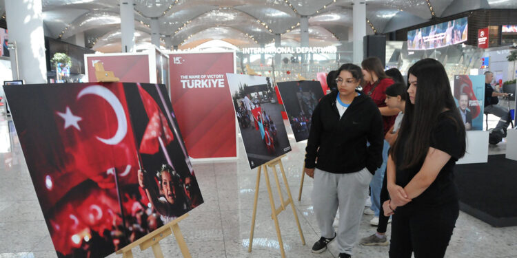 15 Temmuz’da İstanbul Havalimanı kulesi kırmızı beyaz olacak