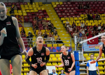 18 Yaş Altı Kız Voleybol Milli Takımı şampiyon oldu