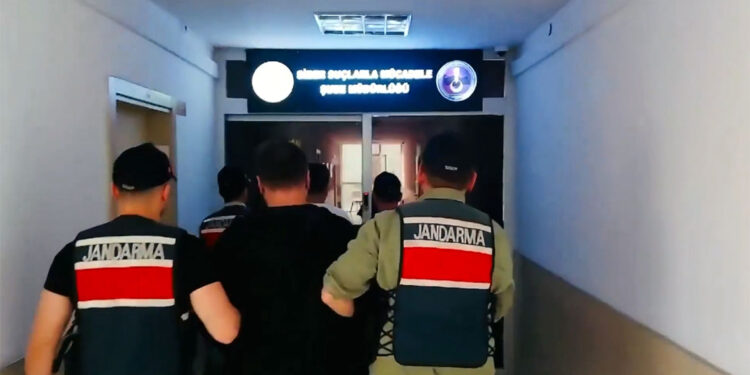 19 ilde siber suç operasyonu; 27 şüpheli tutuklandı