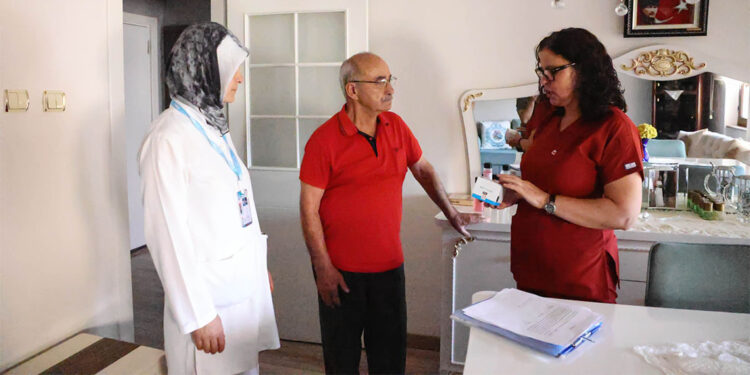 "Akıllı Takip Sistemi" cihazının dağıtımına başlandı