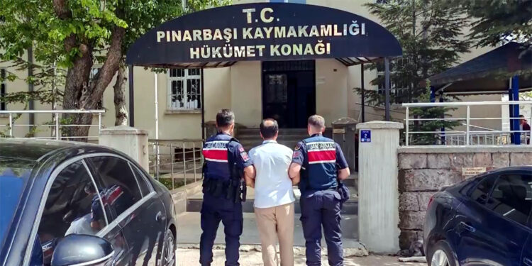 30 ilde FETÖ'ye yönelik operasyon; 65 şüpheli tutuklandı