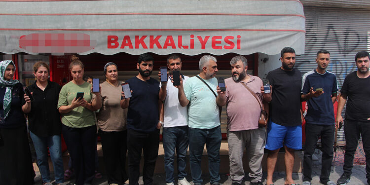 30 yıllık bakkalın mahalleliyi dolandırıp kaçtığı iddiası