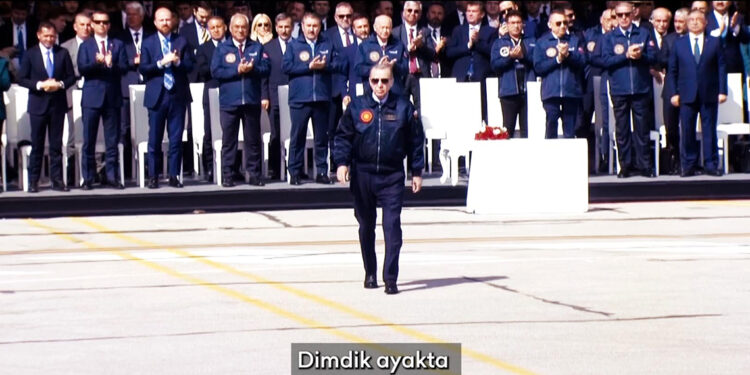 AK Parti'nin yeni şarkısı tanıtıldı