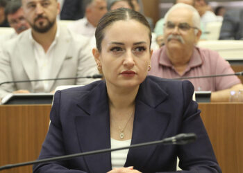 Antalya'da Belediye Başkan Vekili Büşra Özdemir oldu