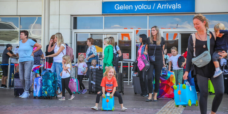 Antalya'nın 2025 yılındaki turist sayısı 6 milyon 250 bini geçti