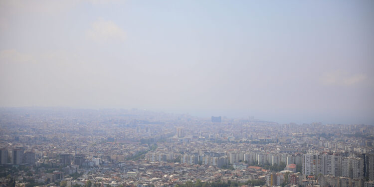 Antalya'yı nem bulutları kapladı