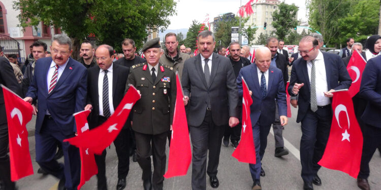 Atatürk'ün Erzurum'a gelişinin 106'ncı yıl dönümü kutlandı