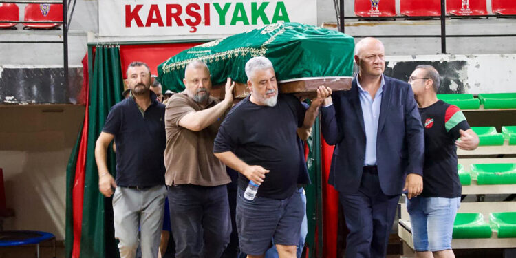 Ateş Özerk için anlamlı tören