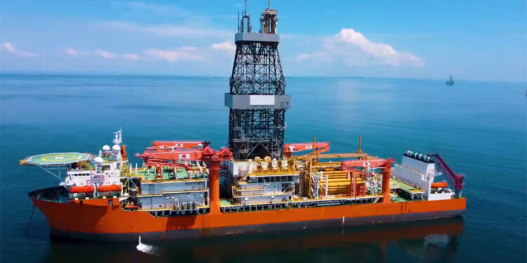 2 yeni nesil derin deniz sondaj gemisini enerji filomuza katıyoruz