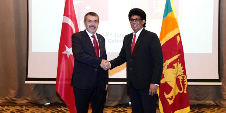 Yusuf Tekin Sri Lanka'da