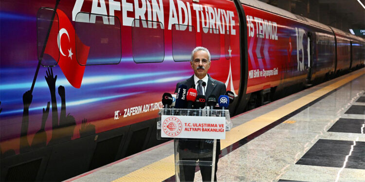 TÜRKSAT ülkemizin teknolojik bağımsızlığının sembolü haline geldi