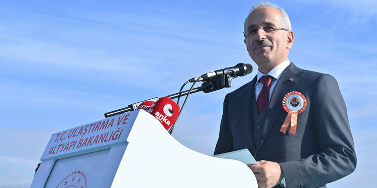 Trabzon Şehir Hastanesi kavşağını 20 günde tamamlayıp hizmete açtık