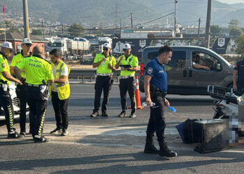 Kocaeli'de bariyerlere çarpan motosikletin sürücüsü öldü